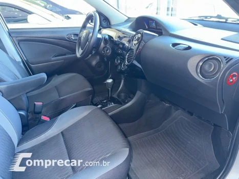Étios Sedan XS 1.5
