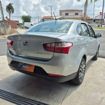 Grand Siena ESSENCE 1.6 Flex 16V