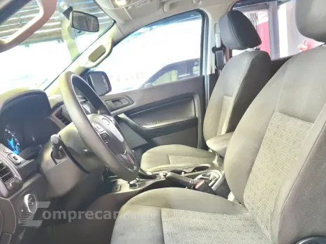 RANGER 2.2 XLS 4X4 CD 16V DIESEL 4P AUTOMÁTICO