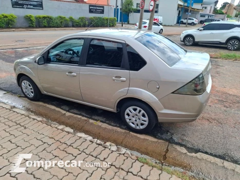 Fiesta 1.6 Mpi Sedan 8V Flex 4P Manual