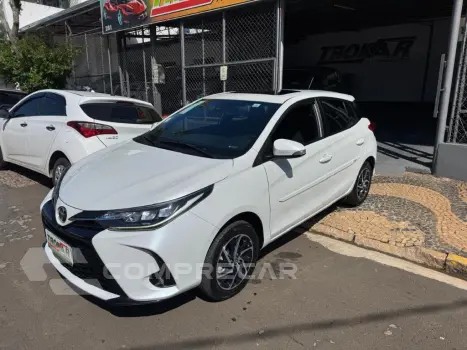 Toyota YARIS XLS 1.5 Flex 16V 5p Aut. 4 portas