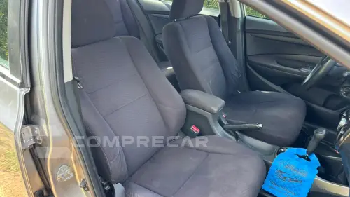 CITY 1.5 LX Sedan 16V