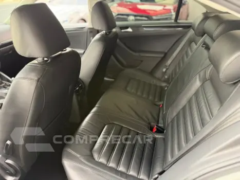 JETTA 2.0 TSI HIGHLINE 211CV GASOLINA 4P TIPTRONIC