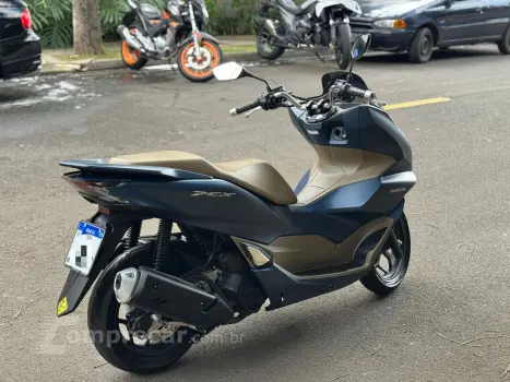 PCX 160 DLX