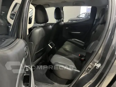 L200 TRITON 2.4 16V Turbo Sport HPE CD 4X4