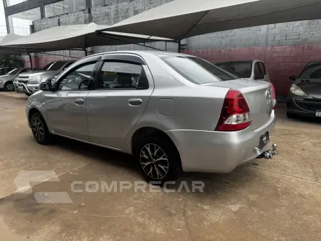 Etios Sedan 1.5 16V 4P FLEX XS