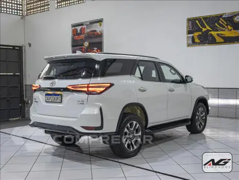HILUX SW4 2.8 D-4d Turbo SRX Platinum 7L 4X4