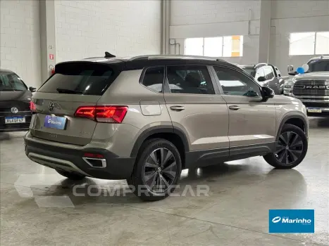 TAOS 1.4 250 TSI TOTAL FLEX HIGHLINE AUTOMÁTICO