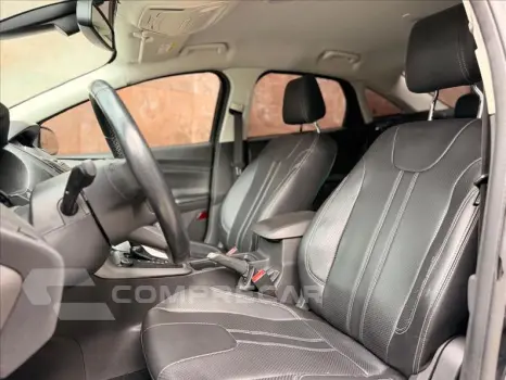 FOCUS 2.0 SE Fastback 16V