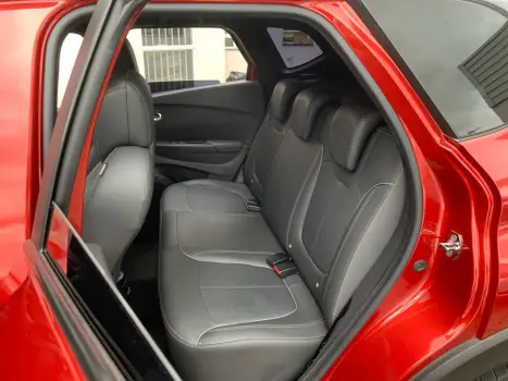 CAPTUR Intense Bose 1.6 16V Flex 5p Aut.