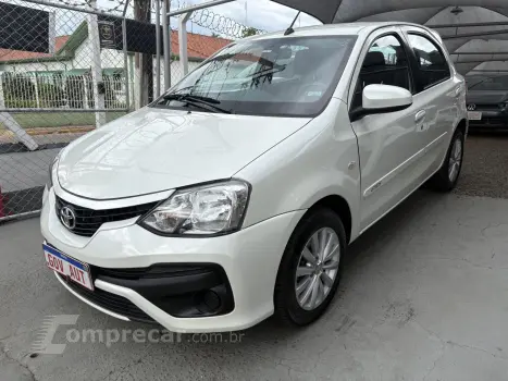 Toyota Etios Hatch 1.5 16V 4P FLEX XS 4 portas