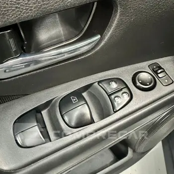 KICKS Sense 1.6 16V Flex Aut.