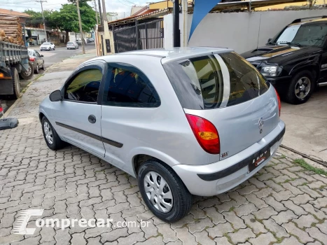CELTA 1.0 MPFI Life 8V