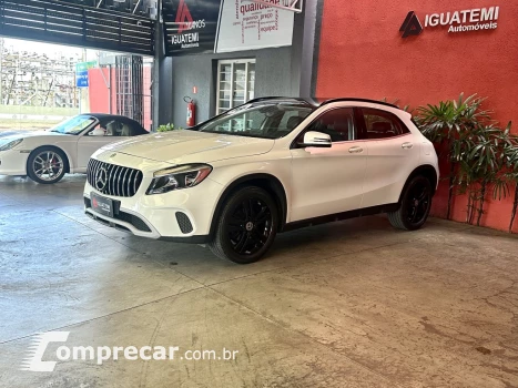 Mercedes-Benz GLA 200 1.6 CGI FLEX STYLE 7G-DCT 4 portas