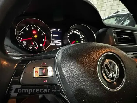 JETTA 2.0 COMFORTLINE FLEX 4P TIPTRONIC