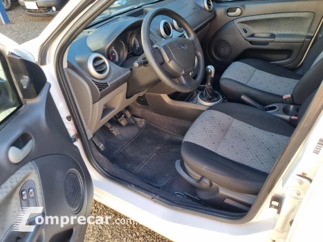 FIESTA 1.0 MPI Class Hatch 8V