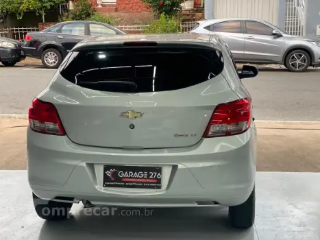 ONIX HATCH LT 1.0 8V FlexPower 5p Mec.