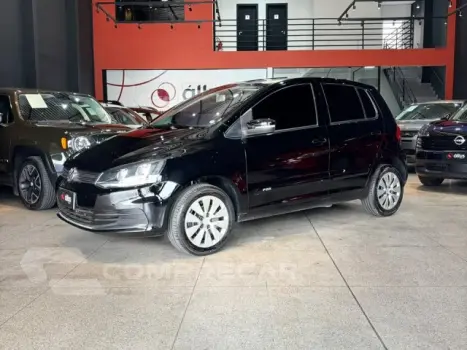 Volkswagen FOX - 1.0 MPI TRENDLINE 12V 4P MANUAL 4 portas