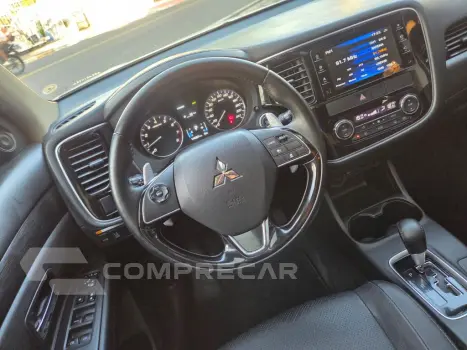 OUTLANDER 3.0/ GT 3.0 V6 Aut.