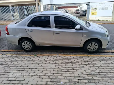 Etios Sedan 1.5 16V 4P FLEX X AUTOMÁTICO
