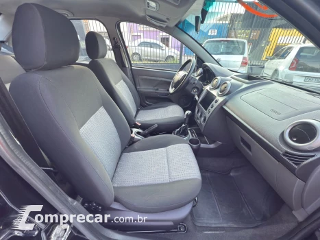 FIESTA 1.6 MPI Class Sedan 8V