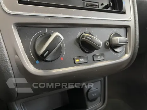 VOYAGE 1.0 MI 8V FLEX 4P MANUAL