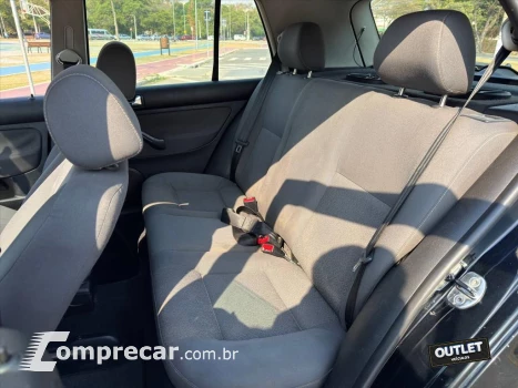 GOLF 1.6 MI 8V FLEX 4P MANUAL