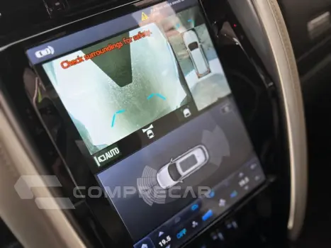 HILUX SW4 2.8 D-4D TURBO DIESEL DIAMOND 7L 4X4 AUTOMÁTICO