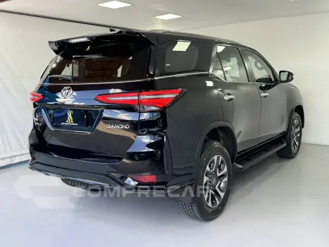 HILUX SW4 2.8 D-4d Turbo Diamond 7L 4X4