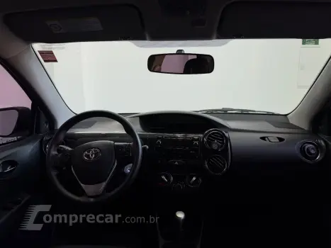 ETIOS 1.5 XS Sedan 16V