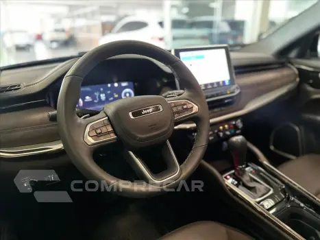 COMMANDER 1.3 T270 TURBO FLEX OVERLAND AT6