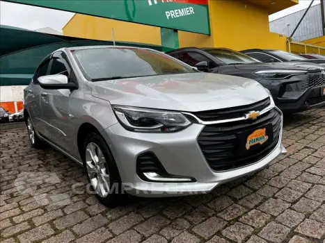 ONIX 1.0 Turbo Plus Premier