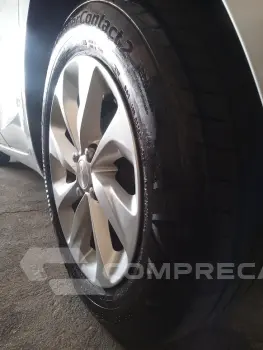 ONIX 1.0 Turbo LT