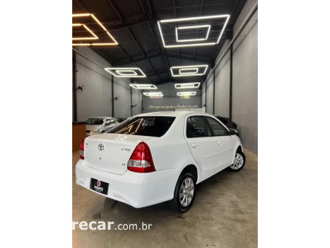 ETIOS 1.5 X PLUS SEDAN 16V FLEX 4P AUTOMÁTICO