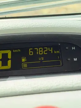 TWINGO 1.0 8V