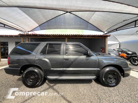 BLAZER 2.4 MPFI ADVANTAGE 4X2 8V GASOLINA 4P MANUAL