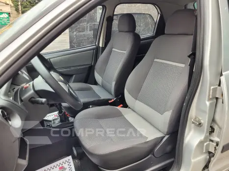 CELTA 1.0 MPFI LT 8V