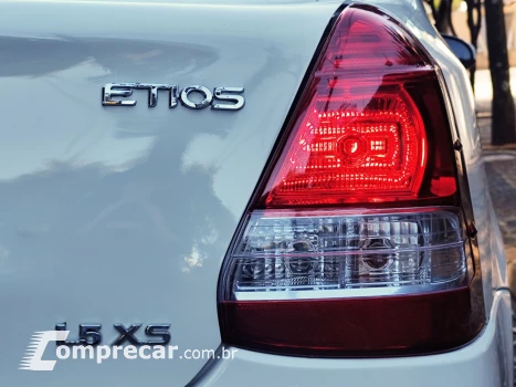 ETIOS 1.5 XS 16V FLEX 4P AUTOMÁTICO