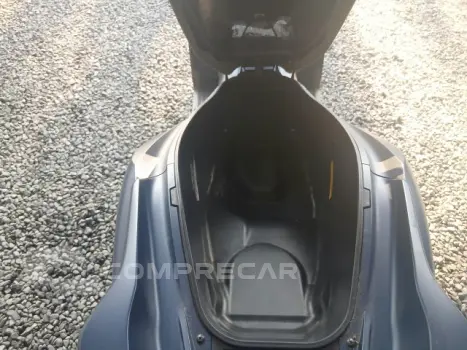 PCX DLX - SCOOTER