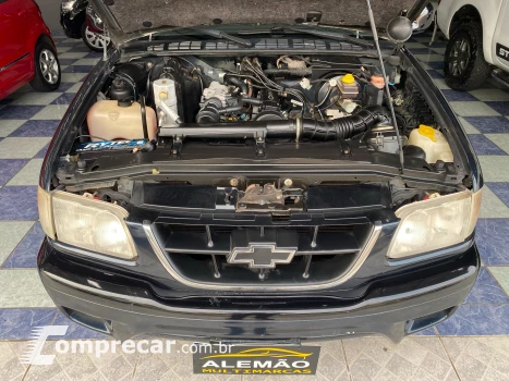 S10 2.2 MPFI DLX 4X2 CD 8V