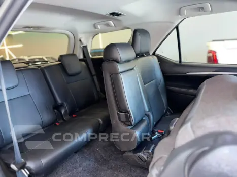 HILUX SW4 2.8 D-4d Turbo SRX 7L 4X4