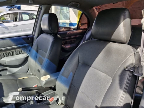CIVIC 1.7 LXL 16V GASOLINA 4P AUTOMÁTICO