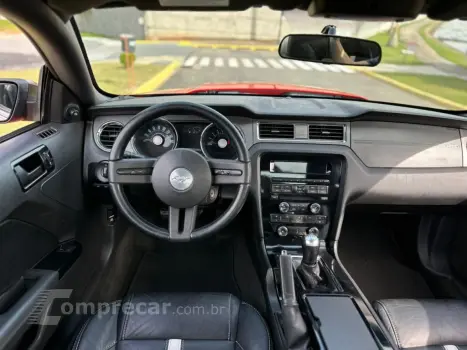 MUSTANG 3.7 COUPÉ V6 24V GASOLINA 2P MANUAL