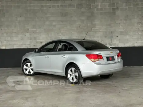 CRUZE SEDAN - 1.8 LT 16V 4P AUTOMÁTICO