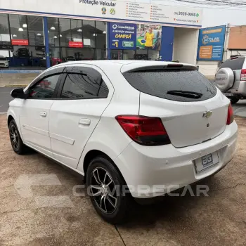ONIX HATCH LT 1.4 8V FlexPower 5p Mec.