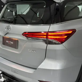 Hilux SW4 SRX 4x4 2.8 7 LUGARES TDI 16V Diesel Aut.