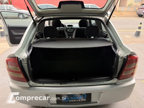 ASTRA 2.0 MPFI Advantage 8V