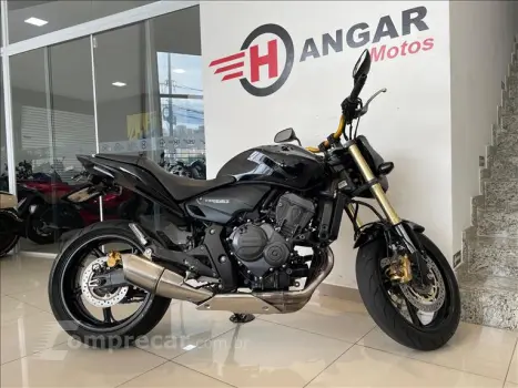 CB 600F HORNET