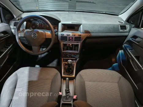 VECTRA 2.0 MPFI Expression 8V