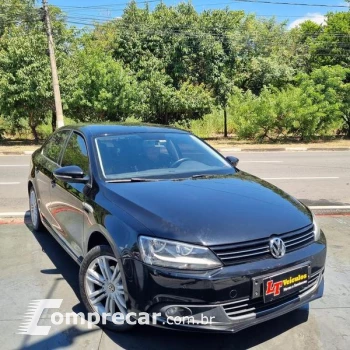 Volkswagen JETTA 2.0 5 portas